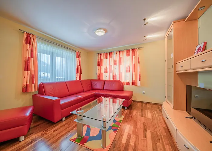 Haus Christine 아파트 *